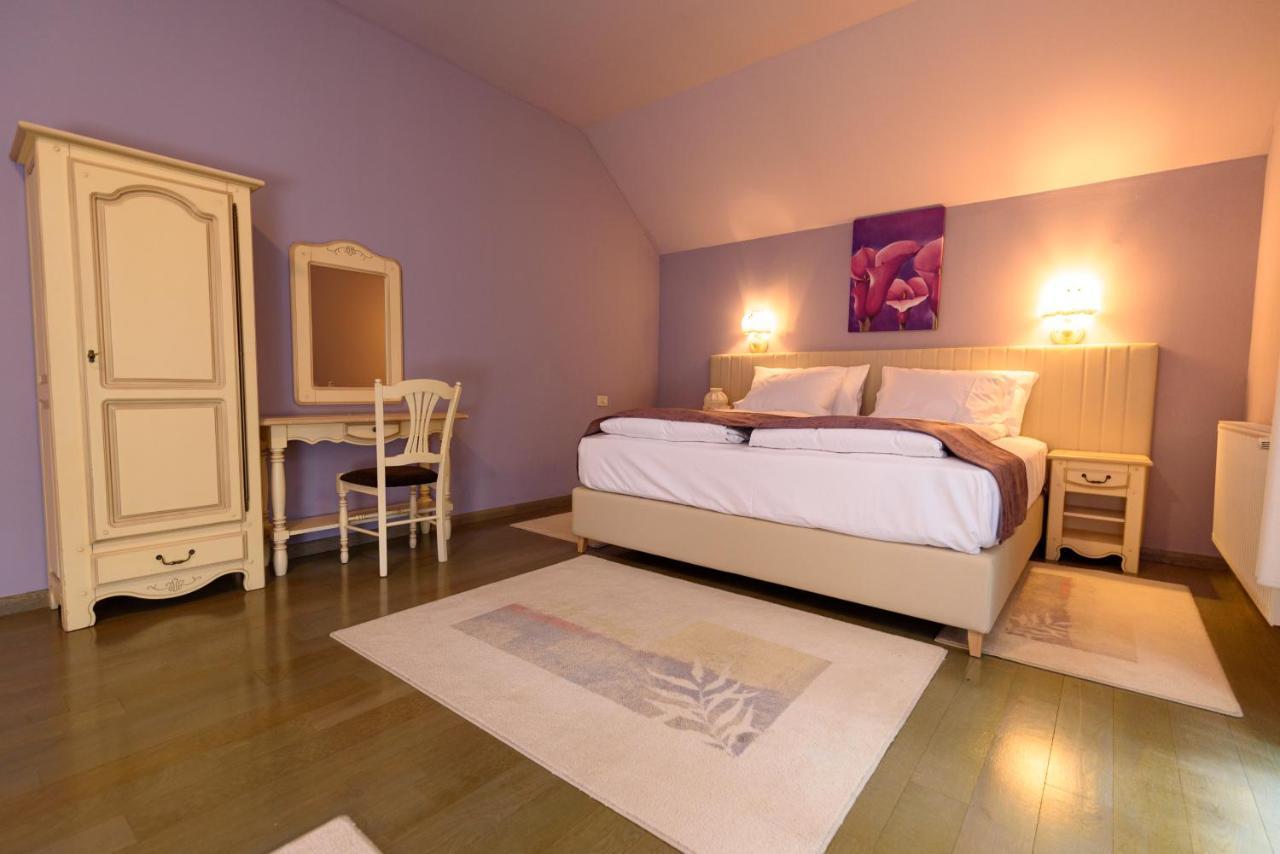 Boutique Hotel Casa Emil Poiana Brasov Buitenkant foto